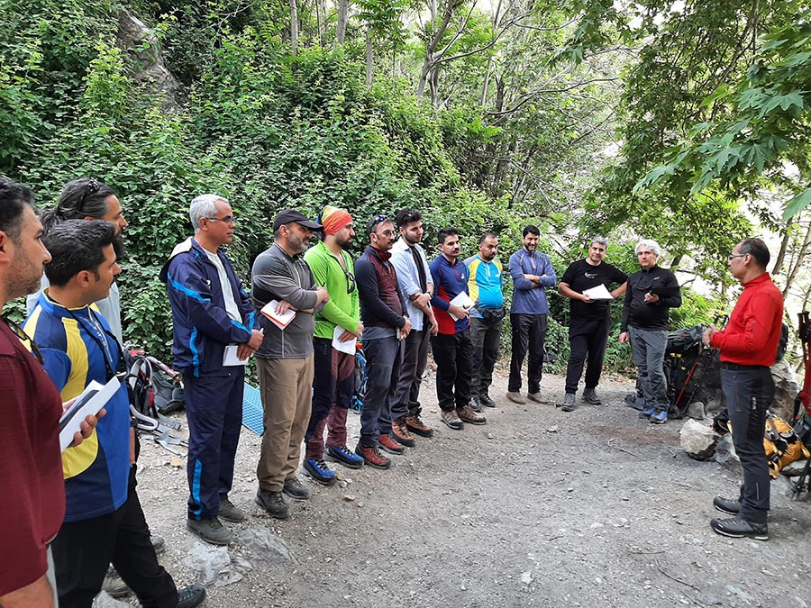 کارآموزی کوهپیمایی 