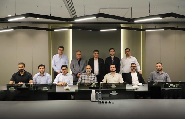 سپاسگزاری از ستارگان فوتسال فناپ‌زیرساخت