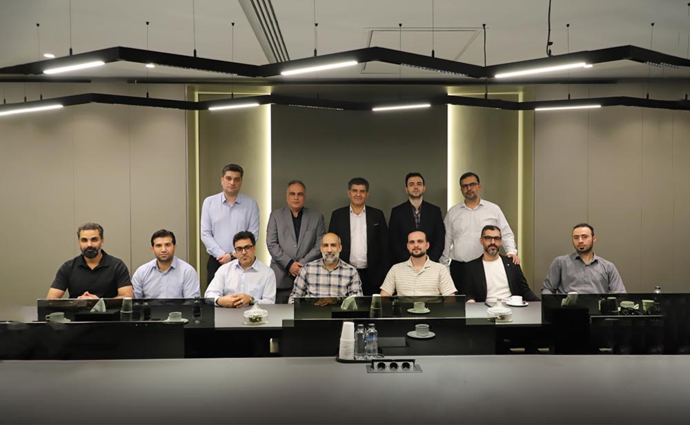 سپاسگزاری از ستارگان فوتسال فناپ‌زیرساخت