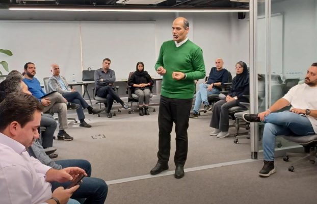 یادگیری و چاره‌اندیشی با مسئله‌های واقعی کسب‌وکار