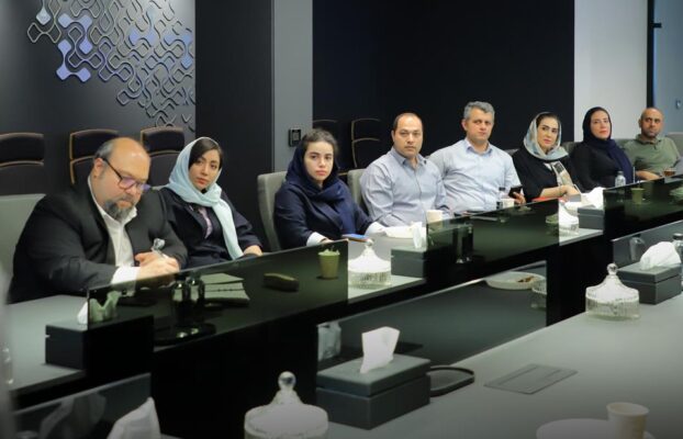 از زمین بسکتبال تا میز مذاکره